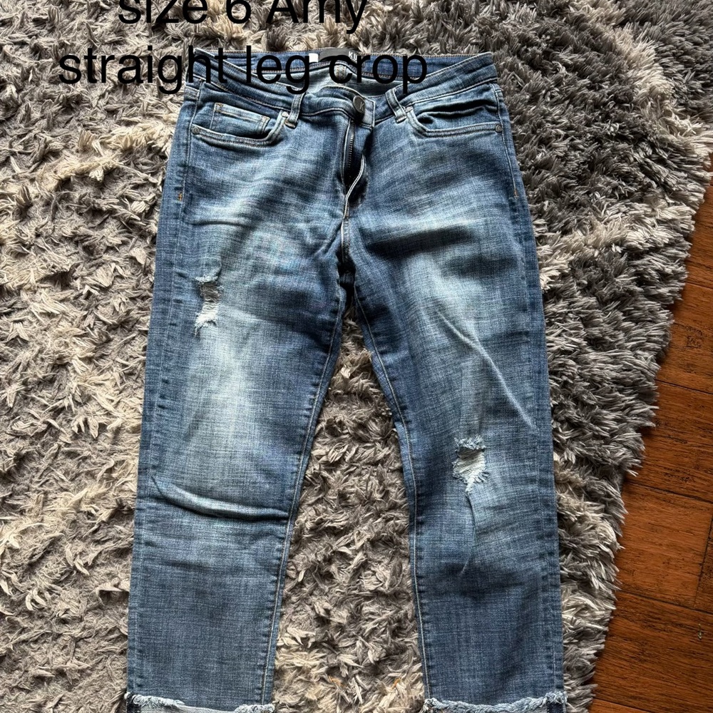 Kut from the Kloth Amy Straight Leg Crop Blue Distressed Jeans